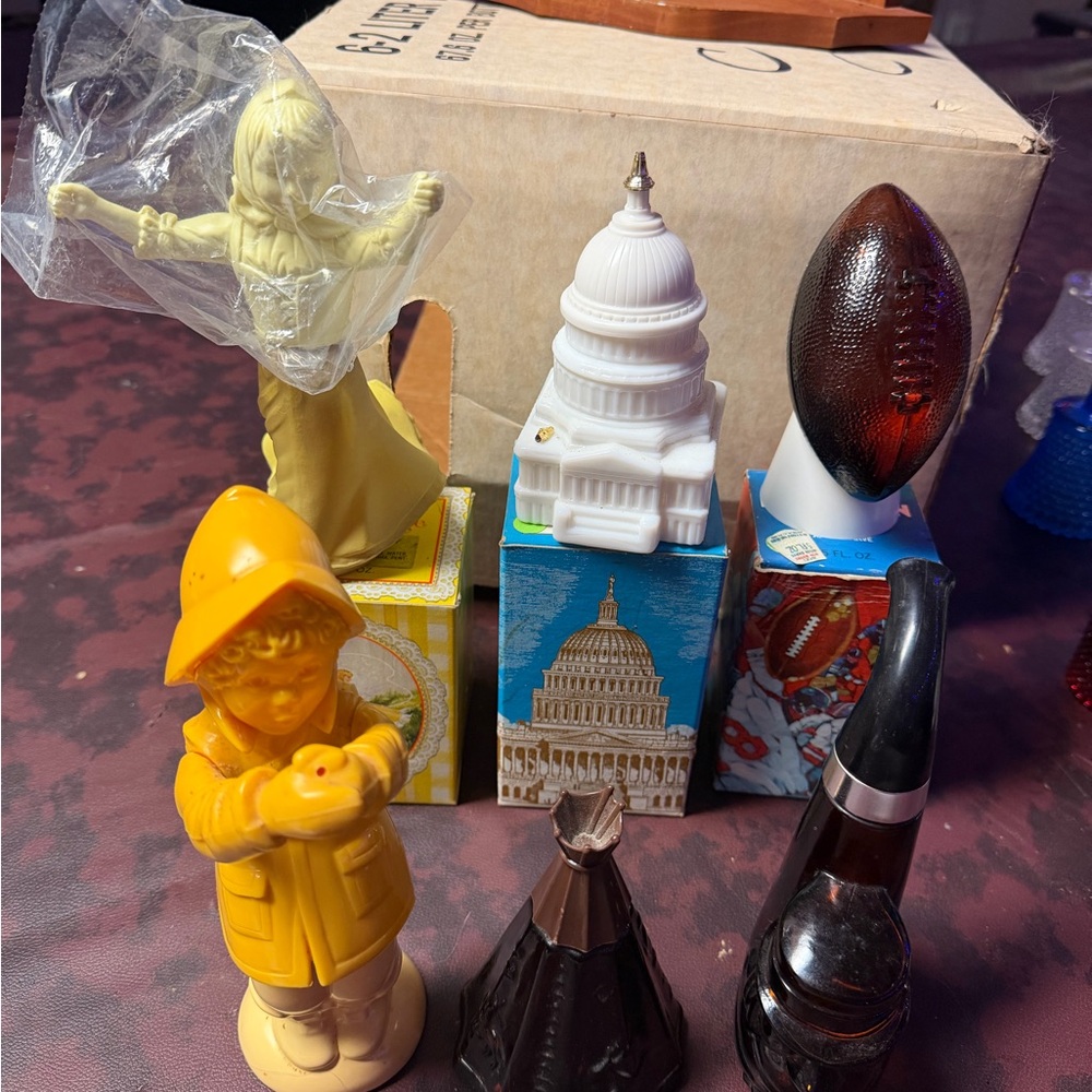 Vintage avon bottle lot